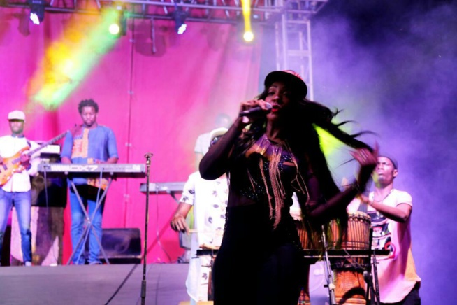 Viviane Chidid casse la baraque à Kaolack Viviane Chidid casse la baraque à Kaolack