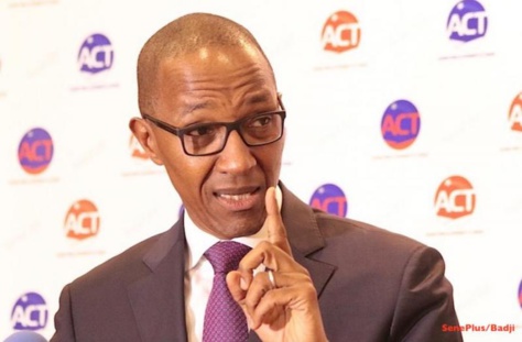 Abdoul Mbaye révele: "Le FBI va interroger le ministre Aly Ngouille Ndiay au sujet du pétrole et du gaz"