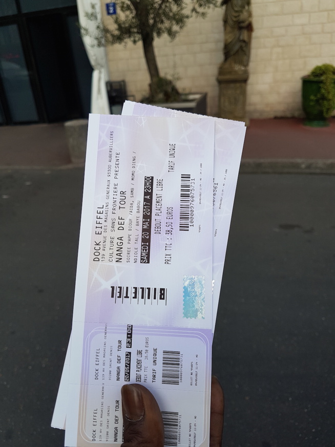 JOUR J -05 Pape Diouf au Dock Eiffel pour la nuit de la diaspora, reservez vos billet chez Baye Fall café Touba 45 rue Doudeauville, Resto Khelcome chez Kissma, Senegal Beauté chez Pape samb Boulevard Chateau d'Eau.