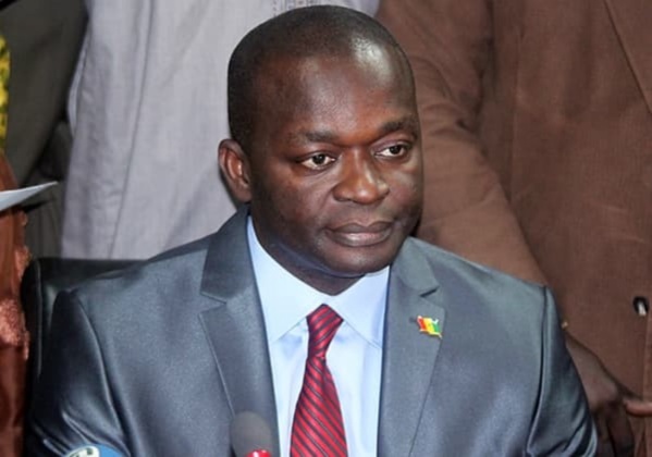 Riz "en plastique" : le ministre du Commerce Alioune Sarr dément Moustapha Tall et rassure les consommateurs Riz "en plastique" : le ministre du Commerce Alioune Sarr dément Moustapha Tall et rassure les consommateurs