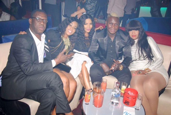 Alex Thiam le nouveau épicurien Parisien toujours en compagnie de ses demoiselles au Titan; Alex Thiam le nouveau épicurien Parisien toujours en compagnie de ses demoiselles au Titan;