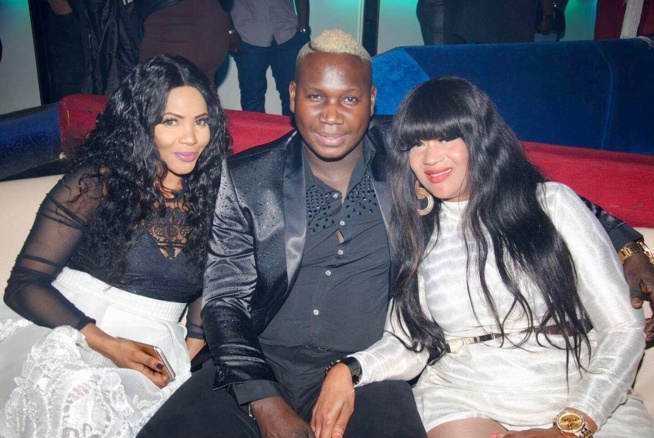 Alex Thiam le nouveau épicurien Parisien toujours en compagnie de ses demoiselles au Titan; Alex Thiam le nouveau épicurien Parisien toujours en compagnie de ses demoiselles au Titan;