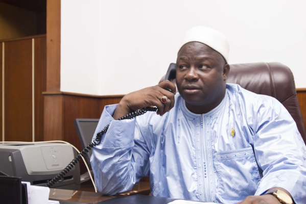 Le député Seydina Fall et Aliou Sall enterrent la hache de guerre Le député Seydina Fall et Aliou Sall enterrent la hache de guerre