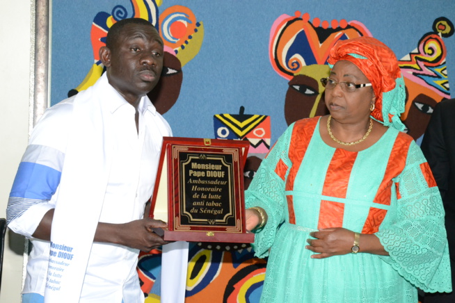 JOURNÉE MONDIALE DU TABAC: Pape Diouf ambassadeur de la lutte contre le tabac par le ministère de la santé JOURNÉE MONDIALE DU TABAC: Pape Diouf ambassadeur de la lutte contre le tabac par le ministère de la santé