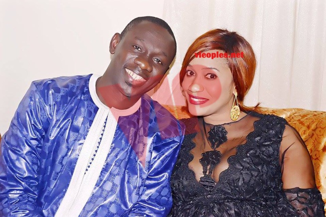 La grande dame qui se cache derrière son homme, Bébé Basse au chevet de son Pape. La grande dame qui se cache derrière son homme, Bébé Basse au chevet de son Pape.