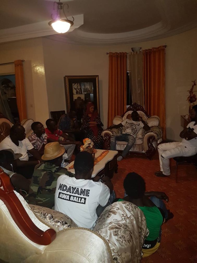 IMAGES+ VIDEO: Pape Diouf à la rencontre de l'AS Pikine pour leur soutenir. IMAGES+ VIDEO: Pape Diouf à la rencontre de l'AS Pikine pour leur soutenir.