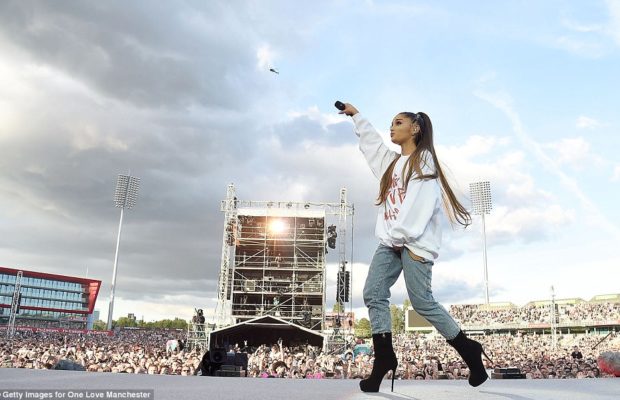 Ariana Grande donne un concert géant à Manchester deux semaines après l’attentat Ariana Grande donne un concert géant à Manchester deux semaines après l’attentat