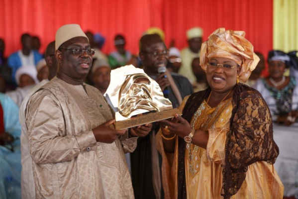 Macky Sall fait un plaidoyer pour l’autosuffisance du Sénégal en lait et en produits laitiers Macky Sall fait un plaidoyer pour l’autosuffisance du Sénégal en lait et en produits laitiers