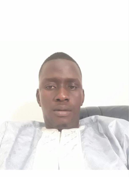 AUDIO: Guelongal Barro coordinateur du mouvement républicain, responsable politique à Agnam traite Moussa Bocar Thiam et Farba Ngom de traitres et Harouna Dia d'un ange. Ecoutez