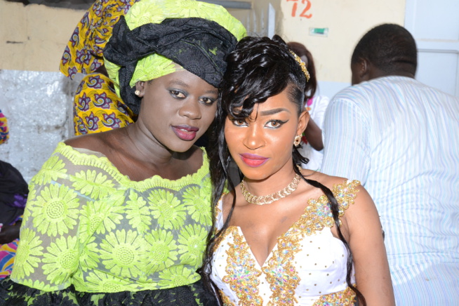 MARIAGE: Le reporter photographe de Senego, El Malick Seck a donné sa fille en mariage ce dimanche. MARIAGE: Le reporter photographe de Senego, El Malick Seck a donné sa fille en mariage ce dimanche.