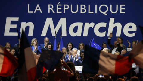 Les candidats d’En marche ! largement en tête, l’abstention à 51,2 %, La République en marche obtiendrait entre 390 à 430 sièges à l’Assemblée nationale