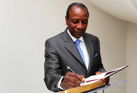 Crise diplomatique au Moyen-Orient : Alpha Condé offre sa médiation dans une lettre adressée au Serviteur des deux Saintes Mosquées saoudiennes Crise diplomatique au Moyen-Orient : Alpha Condé offre sa médiation dans une lettre adressée au Serviteur des deux Saintes Mosquées saoudiennes