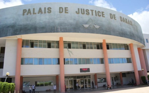 DROIT DE REPONSE en date du 9 juin 2017: Diffamation de Nafissatou Bâ et son fils Bocar Fall contre M. Aboubakry Bâ DROIT DE REPONSE en date du 9 juin 2017: Diffamation de Nafissatou Bâ et son fils Bocar Fall contre M. Aboubakry Bâ