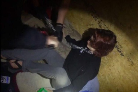VIDEO: Les terrifiantes images de la libération de Kala, "enchaînée comme un chien" VIDEO: Les terrifiantes images de la libération de Kala, "enchaînée comme un chien"