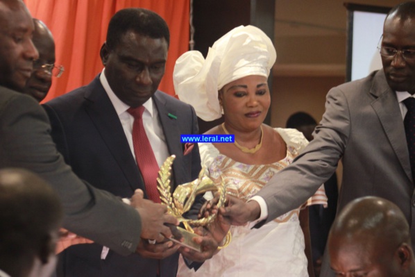 Le Conseil d’administration du Port Autonome de Dakar félicite le DG Cheikh Kanté et son staff Le Conseil d’administration du Port Autonome de Dakar félicite le DG Cheikh Kanté et son staff