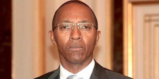 « Terrains illégalement obtenus » : Abdoul Mbaye tacle sévèrement Tounkara et menace « Terrains illégalement obtenus » : Abdoul Mbaye tacle sévèrement Tounkara et menace