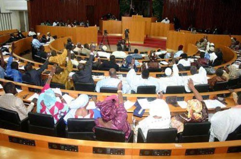 Vote du Code de la presse : Bougazelli et Cheikh Seck s’attaquent à la revue de presse, Aïda Sow Diawara s’alarme... Vote du Code de la presse : Bougazelli et Cheikh Seck s’attaquent à la revue de presse, Aïda Sow Diawara s’alarme...