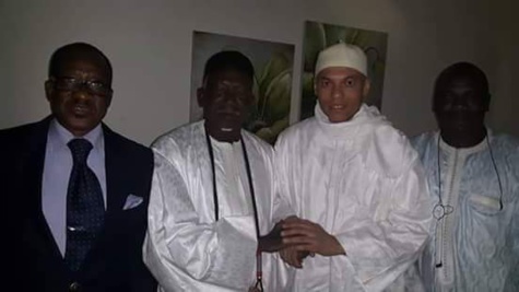 23 juin 2016, le jour où Karim Wade est sorti de prison pour un "exil forcé" au Qatar 23 juin 2016, le jour où Karim Wade est sorti de prison pour un "exil forcé" au Qatar