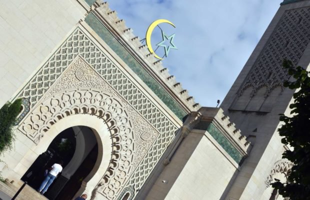 Ramadan 2017 : la date de fin du jeûne révélée par la mosquée de Paris
