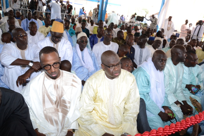 La priére de la Korité 2017 à Massilikoul djinn. Les temps forts . La priére de la Korité 2017 à Massilikoul djinn. Les temps forts .