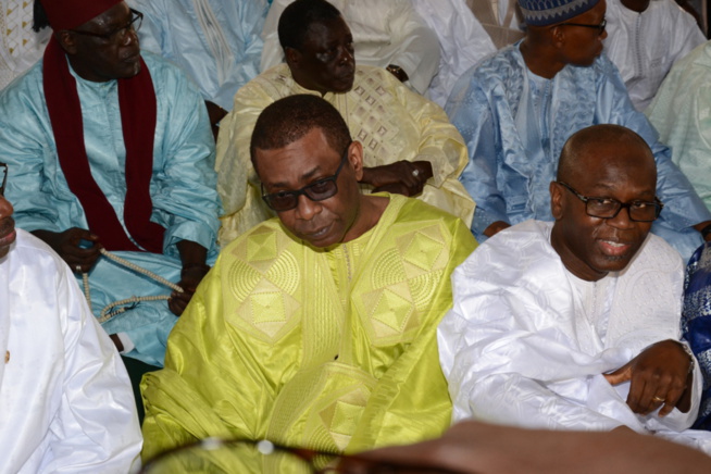 Les images de la prière de korité à la mosquée Massalikoul Djin. Les images de la prière de korité à la mosquée Massalikoul Djin.