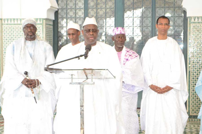 En images la prière de la Korité 2017 ce lundi 26 à la grande mosquée de Dakar.