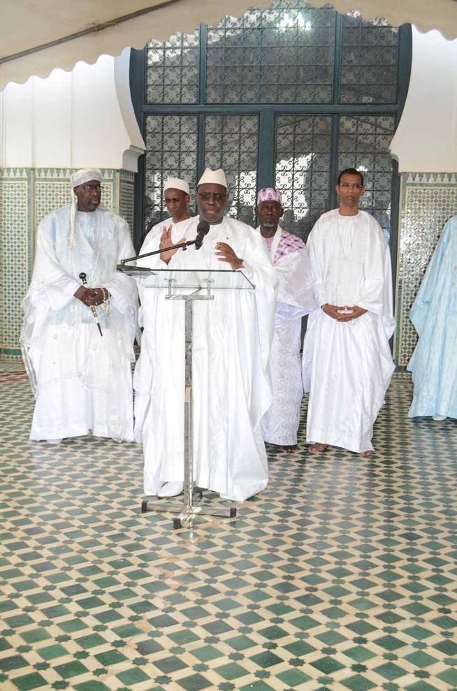 En images la prière de la Korité 2017 ce lundi 26 à la grande mosquée de Dakar.