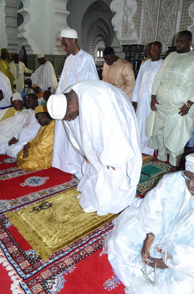 En images la prière de la Korité 2017 ce lundi 26 à la grande mosquée de Dakar.