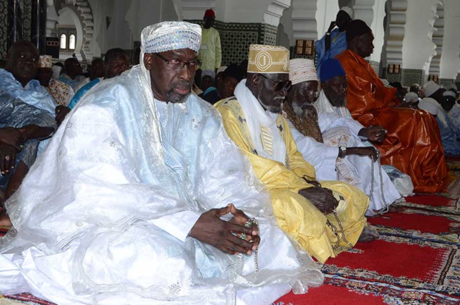 En images la prière de la Korité 2017 ce lundi 26 à la grande mosquée de Dakar.