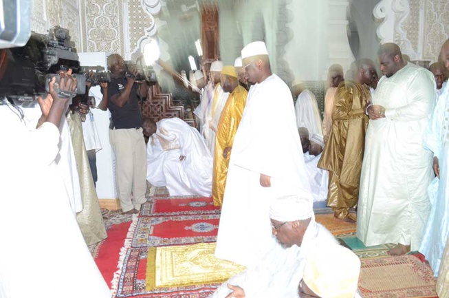 En images la prière de la Korité 2017 ce lundi 26 à la grande mosquée de Dakar.