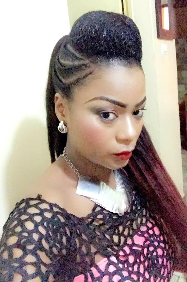Madame Hig Tech sur la TFM, Merry Beye Diouf toute élégante pour magnifier l'EID MUBARACK Madame Hig Tech sur la TFM, Merry Beye Diouf toute élégante pour magnifier l'EID MUBARACK
