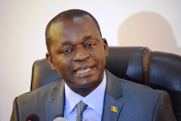 Des députés désignent Alioune Sarr, "champion de la hausse des prix" Des députés désignent Alioune Sarr, "champion de la hausse des prix"