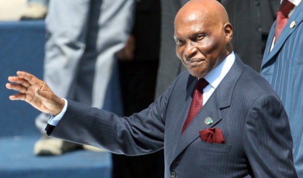 Dernière minute: Abdoulaye Wade zappe Milan et Madrid et pourrait finalement, rentrer directement au Sénégal Dernière minute: Abdoulaye Wade zappe Milan et Madrid et pourrait finalement, rentrer directement au Sénégal