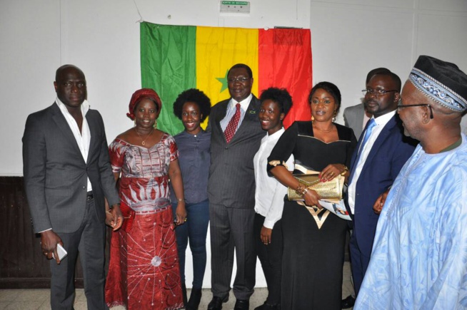 Me Ousmane Ngom du mouvement "Senegal Ça Kanam" à la rencontre des militants sur le 13 eme arrondissement à Paris