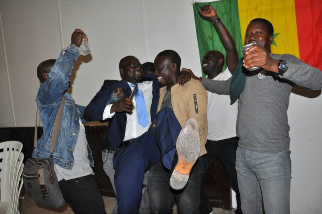 Me Ousmane Ngom du mouvement "Senegal Ça Kanam" à la rencontre des militants sur le 13 eme arrondissement à Paris
