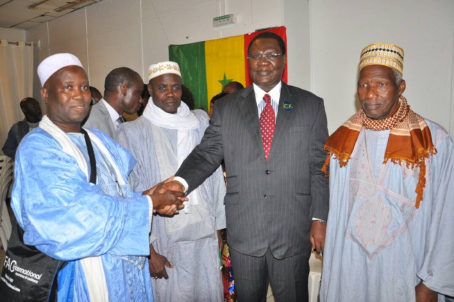 Me Ousmane Ngom du mouvement "Senegal Ça Kanam" à la rencontre des militants sur le 13 eme arrondissement à Paris Me Ousmane Ngom du mouvement "Senegal Ça Kanam" à la rencontre des militants sur le 13 eme arrondissement à Paris