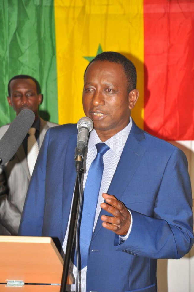 Me Ousmane Ngom du mouvement "Senegal Ça Kanam" à la rencontre des militants sur le 13 eme arrondissement à Paris Me Ousmane Ngom du mouvement "Senegal Ça Kanam" à la rencontre des militants sur le 13 eme arrondissement à Paris