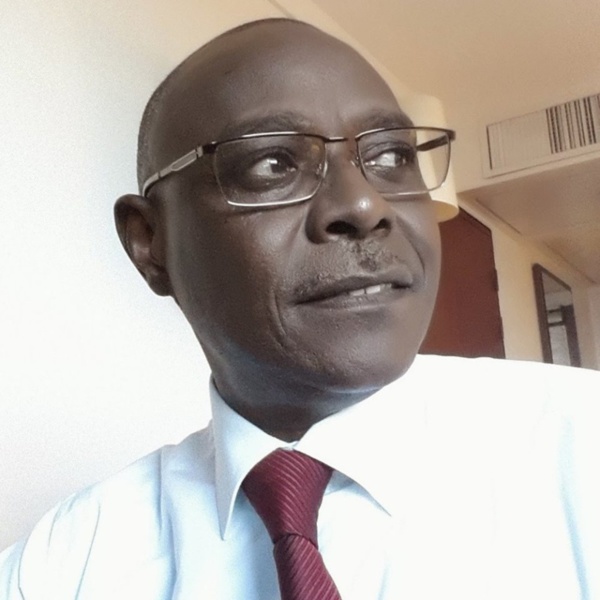 URGENT: Le Dg Cheikh Thiam interdit d'accès aux locaux du quotidien "Le Soleil" par les employés URGENT: Le Dg Cheikh Thiam interdit d'accès aux locaux du quotidien "Le Soleil" par les employés