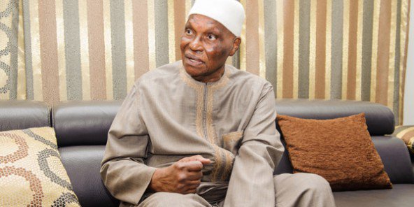 Entretien ! Wade dit tout: "Le Sénégal est en pleine déliquescence (...) Macky a supplié l’Émir du Qatar pour faire exiler Karim" Entretien ! Wade dit tout: "Le Sénégal est en pleine déliquescence (...) Macky a supplié l’Émir du Qatar pour faire exiler Karim"