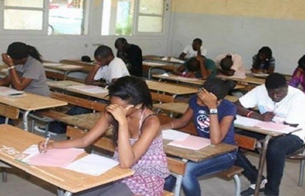 Enquête sur les fuites: 13 gardés à vue, la piste de la vente d’épreuves épluchée Enquête sur les fuites: 13 gardés à vue, la piste de la vente d’épreuves épluchée