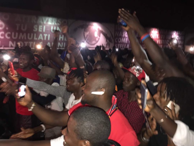 En images du concert de Pape Diouf à Prato en Italie ce samedi. Regardez En images du concert de Pape Diouf à Prato en Italie ce samedi. Regardez