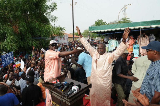 Mahammed Boun Abdallah Dionne prend un bain de foule à Louga