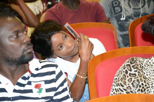 JOUR J- 02: TOOFAN face à la presse Sénégalaise pour le concert du 15 juillet à l'Esplanade du grand theatre. JOUR J- 02: TOOFAN face à la presse Sénégalaise pour le concert du 15 juillet à l'Esplanade du grand theatre.