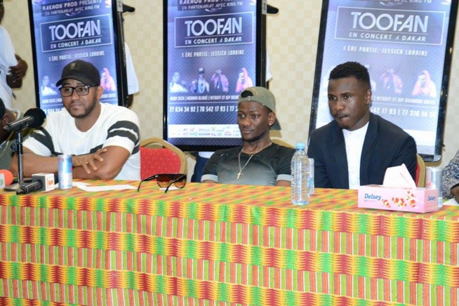 JOUR J- 02: TOOFAN face à la presse Sénégalaise pour le concert du 15 juillet à l'Esplanade du grand theatre. JOUR J- 02: TOOFAN face à la presse Sénégalaise pour le concert du 15 juillet à l'Esplanade du grand theatre.