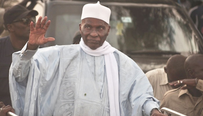 Louga : Me Wade improvise une marche bleue Louga : Me Wade improvise une marche bleue