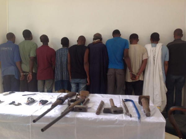 Braquage de l’Agence WAFACASH sise à Gueule Tapée et du Crédit Mutuel du Sénégal (CMS) de Liberté 6 : le gang interpellé Braquage de l’Agence WAFACASH sise à Gueule Tapée et du Crédit Mutuel du Sénégal (CMS) de Liberté 6 : le gang interpellé