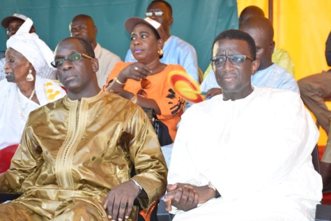 Abdoulaye Diouf Sarr pose la première pierre du Lycée de Yoff Abdoulaye Diouf Sarr pose la première pierre du Lycée de Yoff