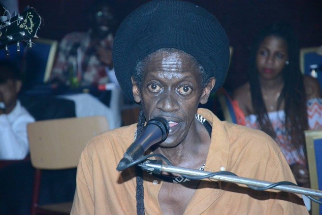 Cheikh Ndiguel Lo met le feu et casse la baraque au JET CAFÉ la nouvelle destination des Jet- Seteurs. Cheikh Ndiguel Lo met le feu et casse la baraque au JET CAFÉ la nouvelle destination des Jet- Seteurs.