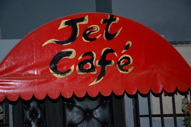 Cheikh Ndiguel Lo met le feu et casse la baraque au JET CAFÉ la nouvelle destination des Jet- Seteurs.