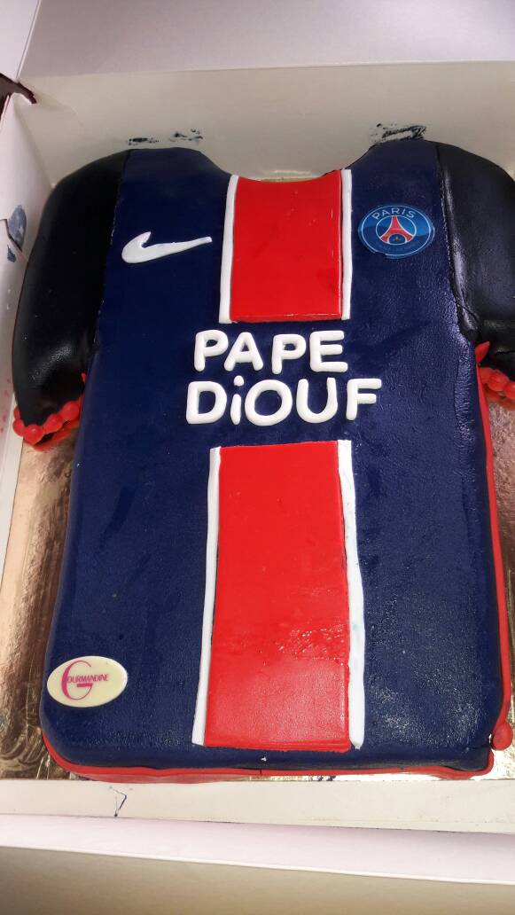 ANNIVERSAIRE: Quand le leader de la génération consciente, Pape Diouf souffle une bougie de plus ANNIVERSAIRE: Quand le leader de la génération consciente, Pape Diouf souffle une bougie de plus